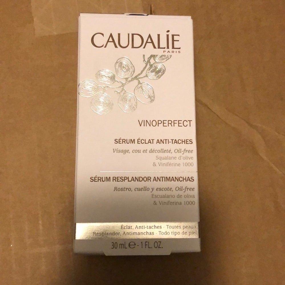 Caudalie Vinoperfect serum bnib full size